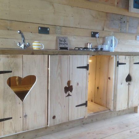 Hygge Hut Pembroke Exterior foto
