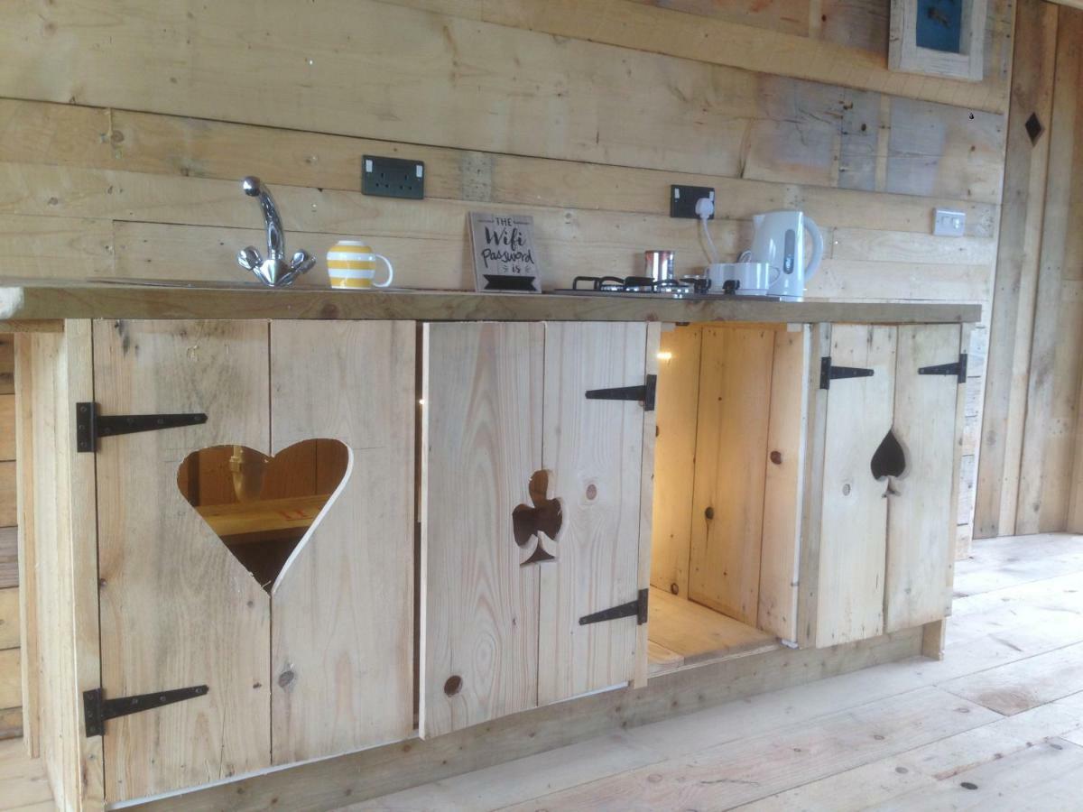 Hygge Hut Pembroke Exterior foto